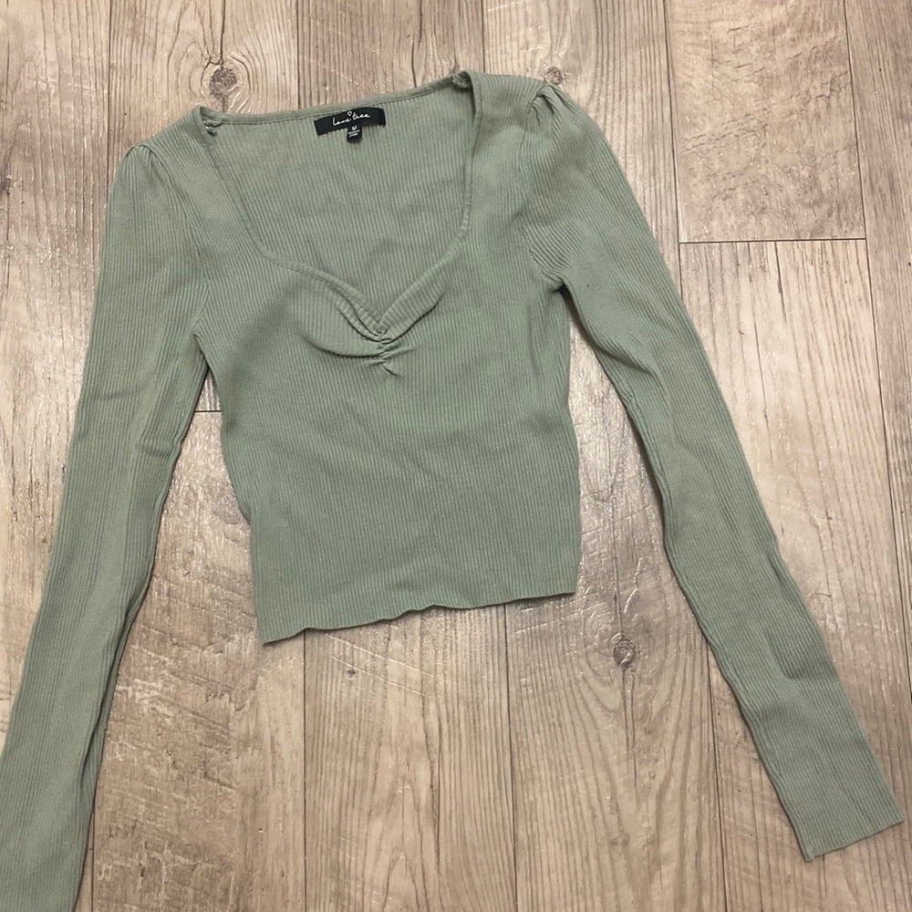 love tree medium light green long sleeve with bunched v neck